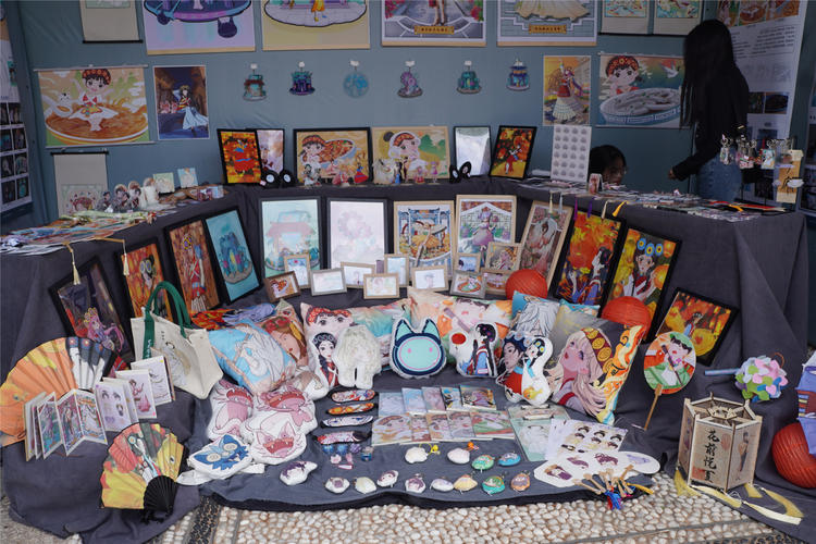 職業教育活動周 | 創意麗江綻放異彩 麗江師專動漫制作成果展引領藝術教育新風尚